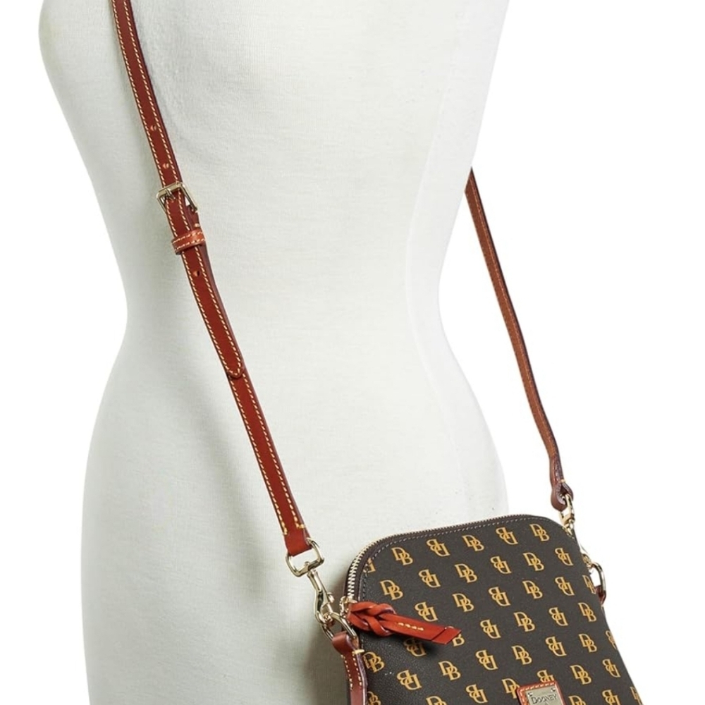 Dooney & Bourke - Picture 6 of 6